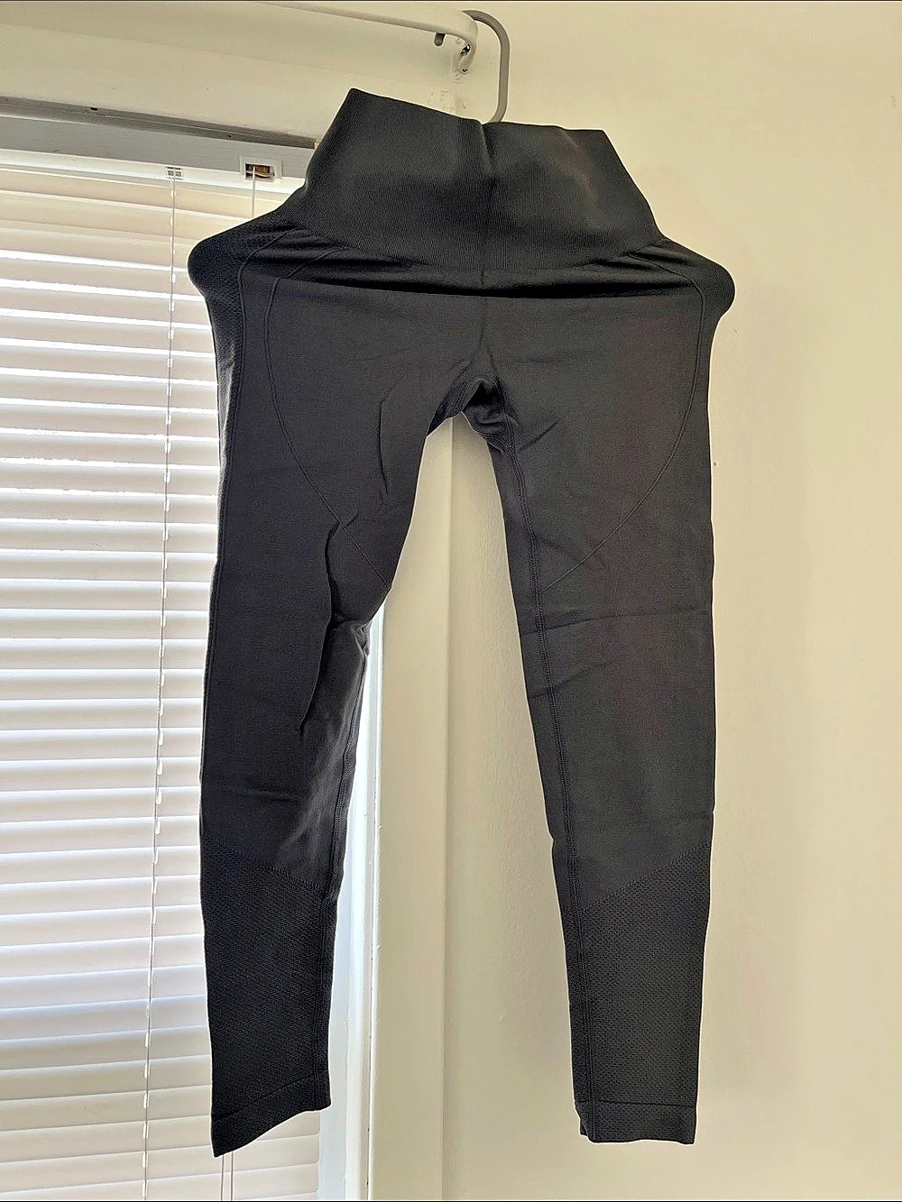 Halara gray Scrunch Seamless Leggings Small